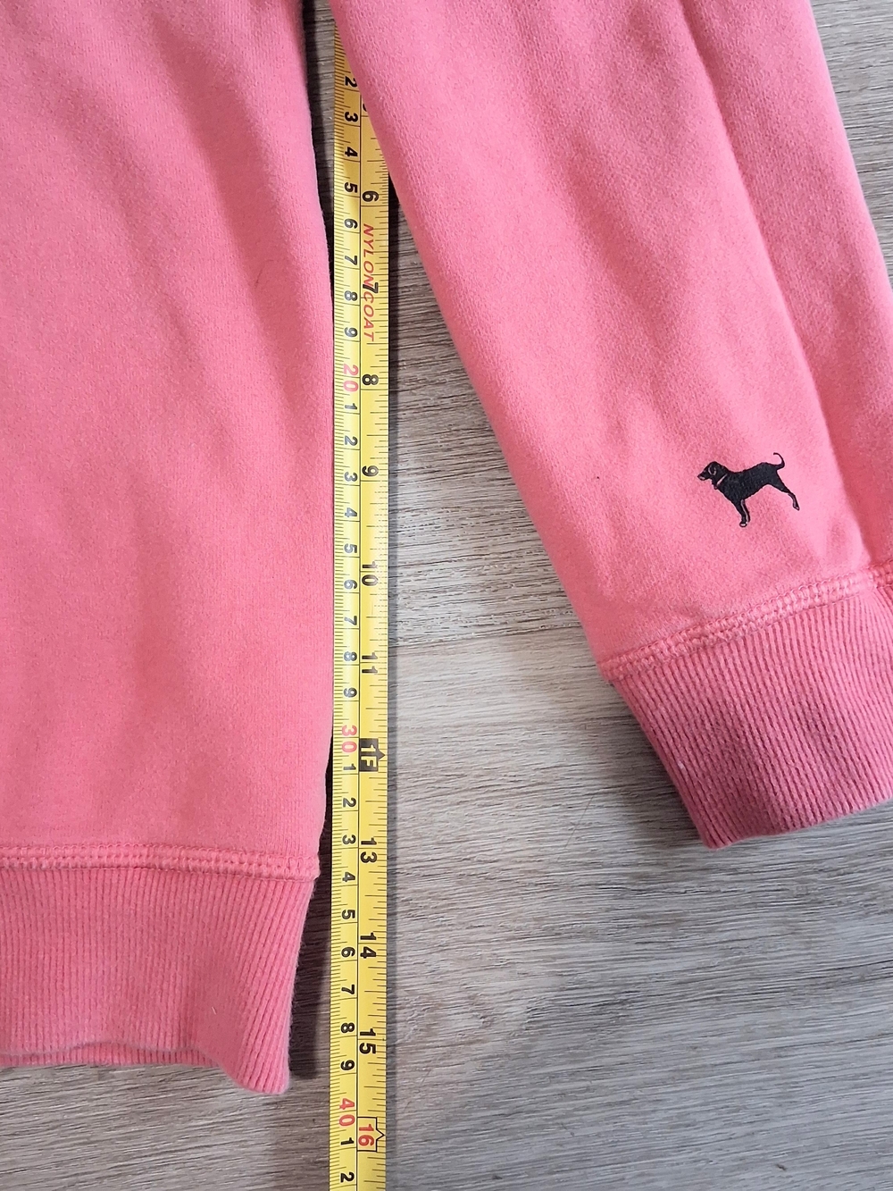 The Black Dog Pink Crewneck Sweatshirt Legacy Collection - Picture 6 of 6